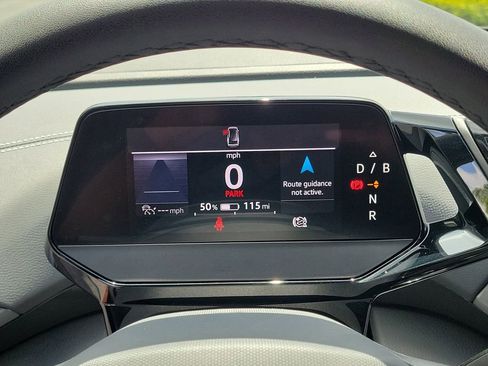 Certified 2023 Volkswagen ID.4 Pro RWD image 24