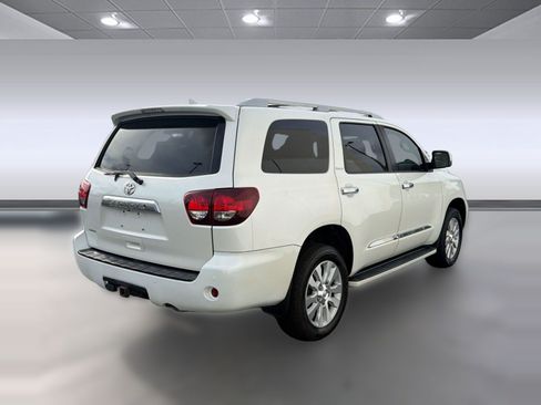 Used 2019 Toyota Sequoia Platinum AWD/4WD image 9