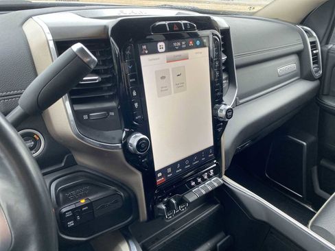 Certified 2022 RAM 2500 Laramie image 29