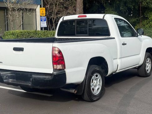Used 2014 Toyota Tacoma 2WD Regular Cab image 5