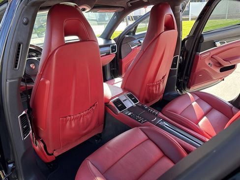 Used 2015 Porsche Panamera Turbo image 31