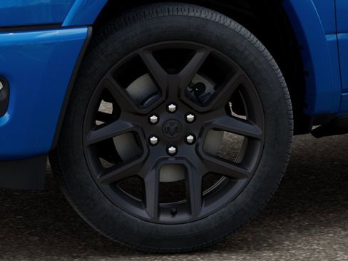 Used 2025 RAM 1500 Laramie w/ Night Edition image 8