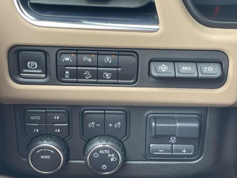 Certified 2024 Chevrolet Tahoe Premier w/ Premium Package AWD/4WD image 35