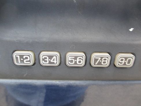 Used 2013 Ford F150 XLT w/ Luxury Equipment Group image 15