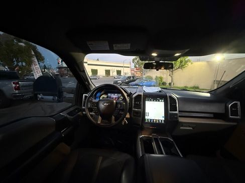 Used 2015 Ford F150 XLT RWD image 33