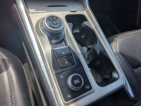 Used 2023 Ford Explorer XLT w/ Equipment Group 202A image 15