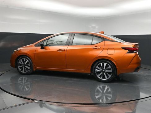 Used 2021 Nissan Versa SR w/ Convenience Package FWD image 8