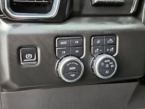 Used 2025 GMC Sierra 1500 Denali w/ Denali Reserve Package AWD/4WD image 28