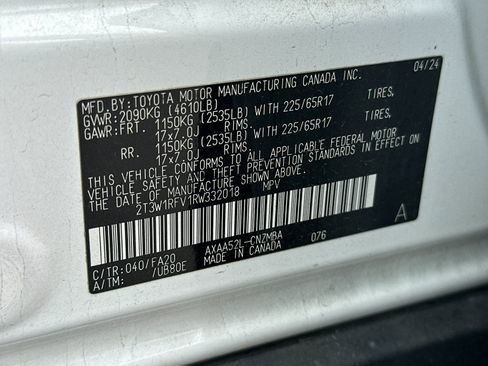 Used 2024 Toyota RAV4 XLE FWD image 5