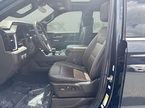 Used 2023 GMC Sierra 1500 Denali w/ Denali Reserve Package AWD/4WD image 5