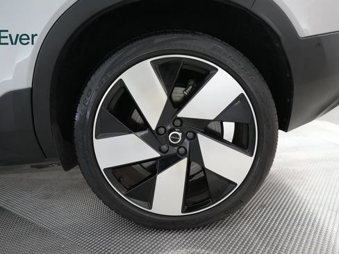 Used 2023 Volvo C40 P8 Recharge Ultimate AWD/4WD image 22