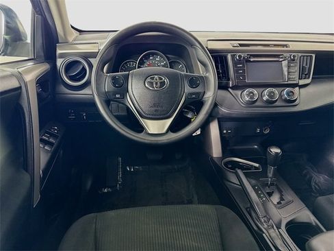 Certified 2016 Toyota RAV4 LE image 20