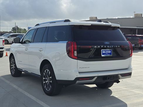 Used 2025 Ford Expedition Platinum image 6