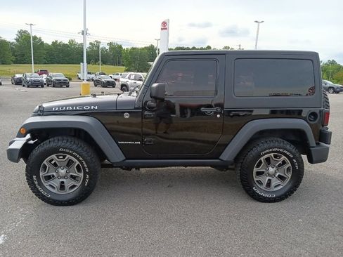 Used 2017 Jeep Wrangler Rubicon w/ Power Convenience Group AWD/4WD image 6
