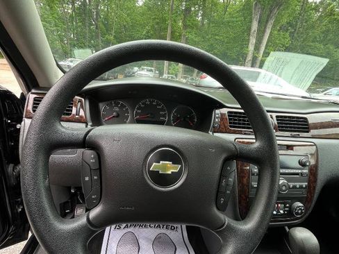Used 2016 Chevrolet Impala LTZ FWD image 18