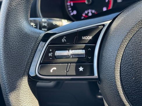 Certified 2023 Kia Forte LXS image 15