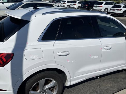 Used 2020 Audi Q3 2.0T Premium w/ Convenience Package AWD/4WD image 11
