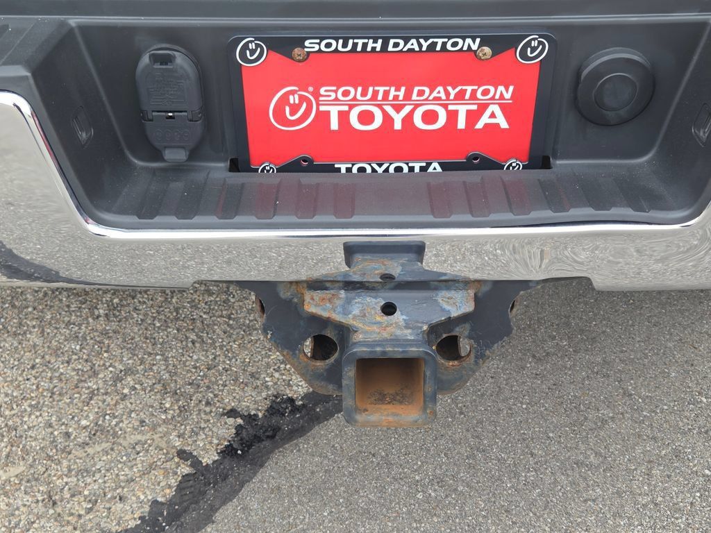 Used 2018 GMC Sierra 2500 SLT w/ Snow Plow Prep Package AWD/4WD image 29