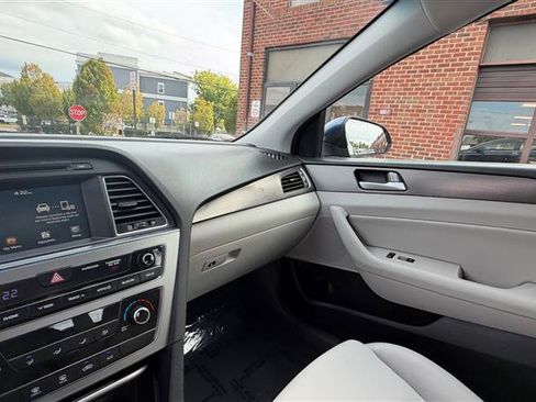 Used 2016 Hyundai Sonata Sport FWD image 33
