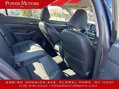 Used 2023 Nissan Altima 2.5 SR image 17