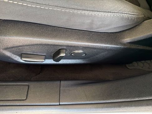 Used 2020 Ford Fusion SE FWD image 23