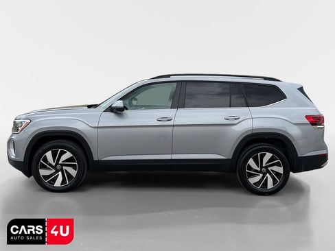 Used 2025 Volkswagen Atlas SE image 4