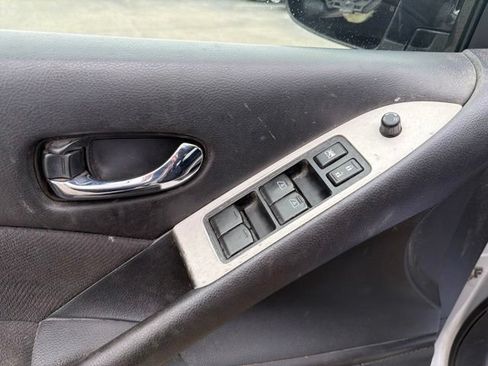 Used 2011 Nissan Murano S FWD image 20