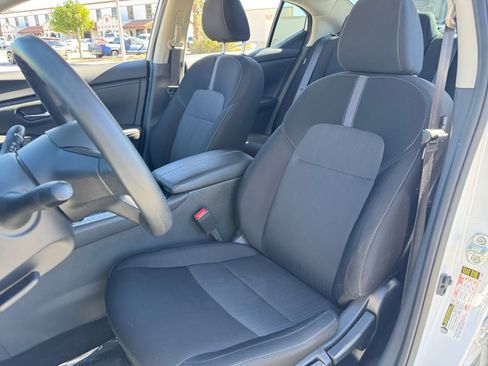 Used 2024 Nissan Sentra SV image 16