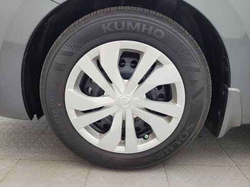 Used 2025 Nissan Versa S w/ Trunk Package FWD image 31