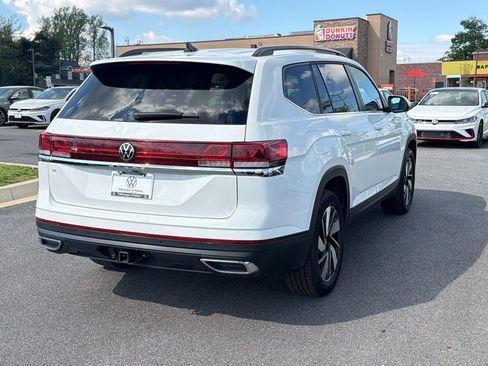 Used 2025 Volkswagen Atlas SE image 9
