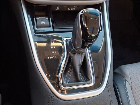 Used 2022 Subaru Outback Limited image 15