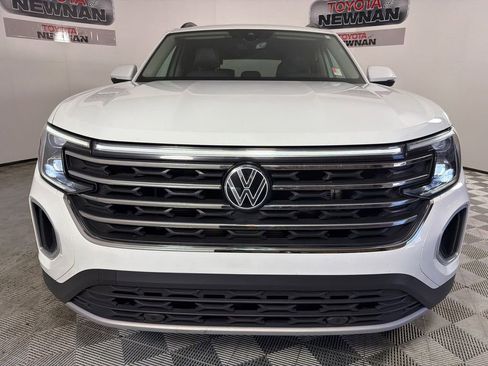 Used 2024 Volkswagen Atlas SE FWD image 8