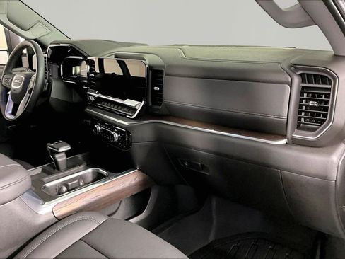 Used 2025 GMC Sierra 1500 SLT w/ SLT Premium Plus Package AWD/4WD image 26