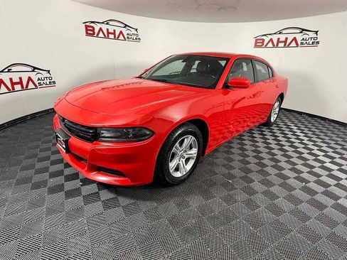Used 2021 Dodge Charger SXT w/ Leather Interior Group RWD image 4