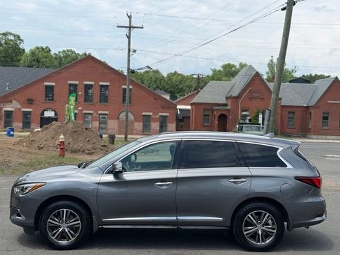 Used 2017 INFINITI QX60 Luxe w/ Premium Plus Package AWD/4WD image 8