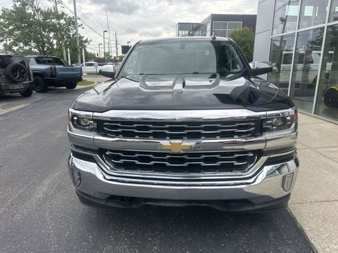 Used 2017 Chevrolet Silverado 1500 LTZ w/ Sport Package AWD/4WD image 7