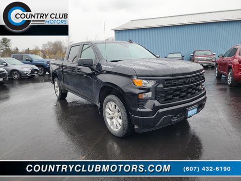 Used 2023 Chevrolet Silverado 1500 Custom image 1