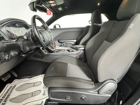Used 2022 Dodge Challenger GT RWD image 13