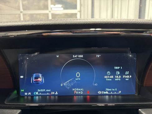 Used 2023 Lincoln Navigator Reserve AWD/4WD image 9