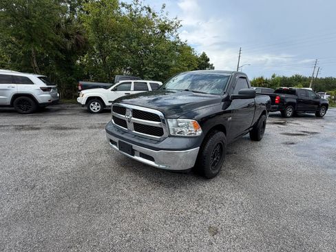 Used 2015 RAM 1500 Tradesman w/ Exterior Appearance Group RWD image 8