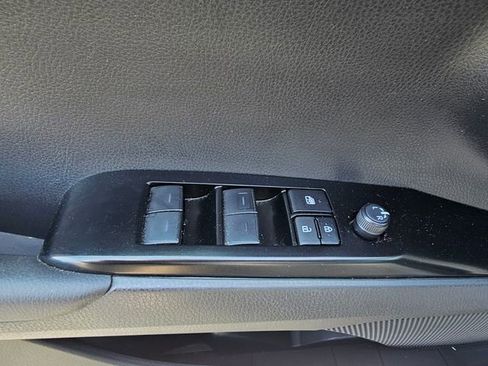 Used 2025 Toyota Camry SE w/ Convenience Package AWD/4WD image 12