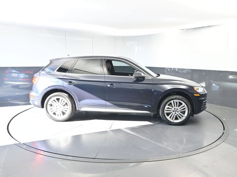 Used 2018 Audi Q5 2.0T Premium Plus w/ Premium Plus Package image 25