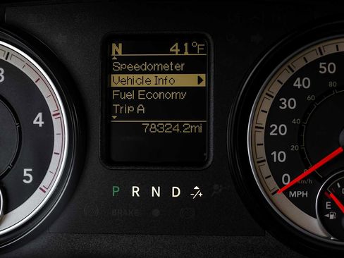 Used 2016 RAM 2500 SLT image 18