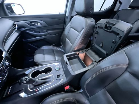 Used 2018 Chevrolet Traverse Premier w/ Redline Edition AWD/4WD image 31
