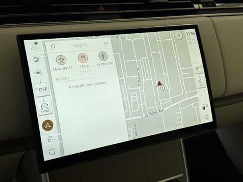 New 2026 Land Rover Range Rover SE image 14