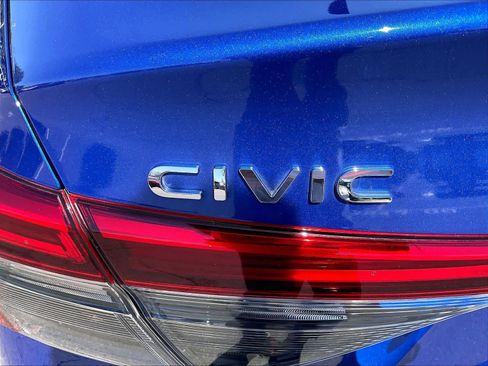 Used 2024 Honda Civic Sport image 10