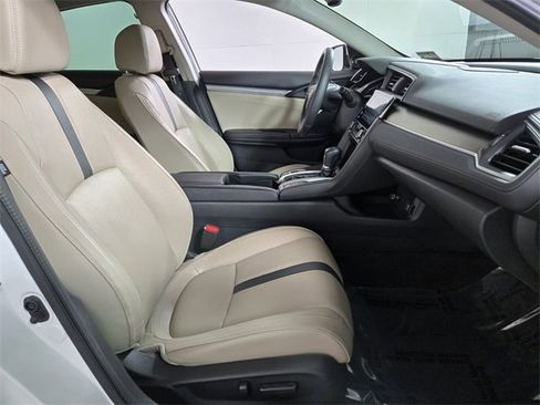 Used 2016 Honda Civic Touring image 23