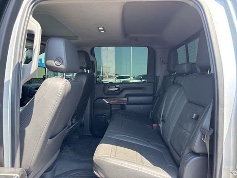 Used 2022 GMC Sierra 3500 Denali w/ Denali Ultimate Package AWD/4WD image 18