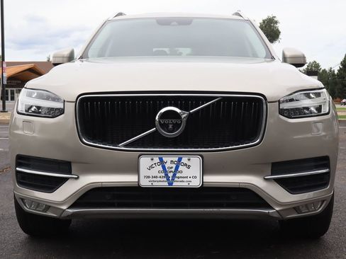 Used 2016 Volvo XC90 T6 Momentum w/ Momentum Plus Package AWD/4WD image 13