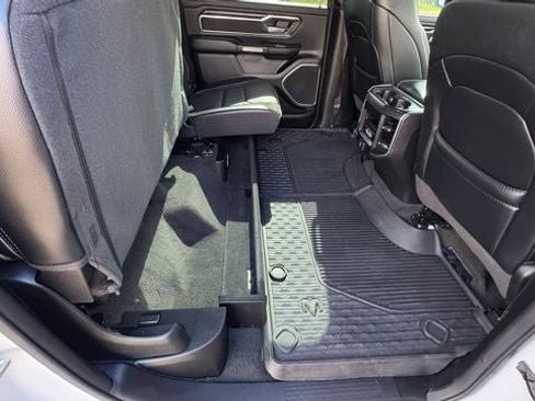 Used 2023 RAM 1500 Laramie AWD/4WD image 18